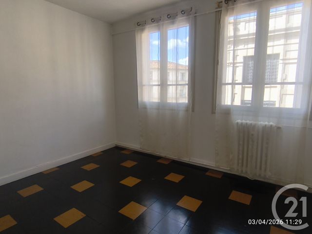 Appartement F3 à louer - 3 pièces - 67.0 m2 - BEZIERS - 34 - LANGUEDOC-ROUSSILLON - Century 21 Agi Immobilier