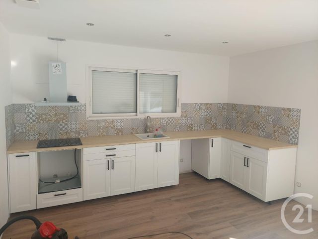 maison à louer - 4 pièces - 90.0 m2 - MONTAGNAC - 34 - LANGUEDOC-ROUSSILLON - Century 21 Agi Immobilier