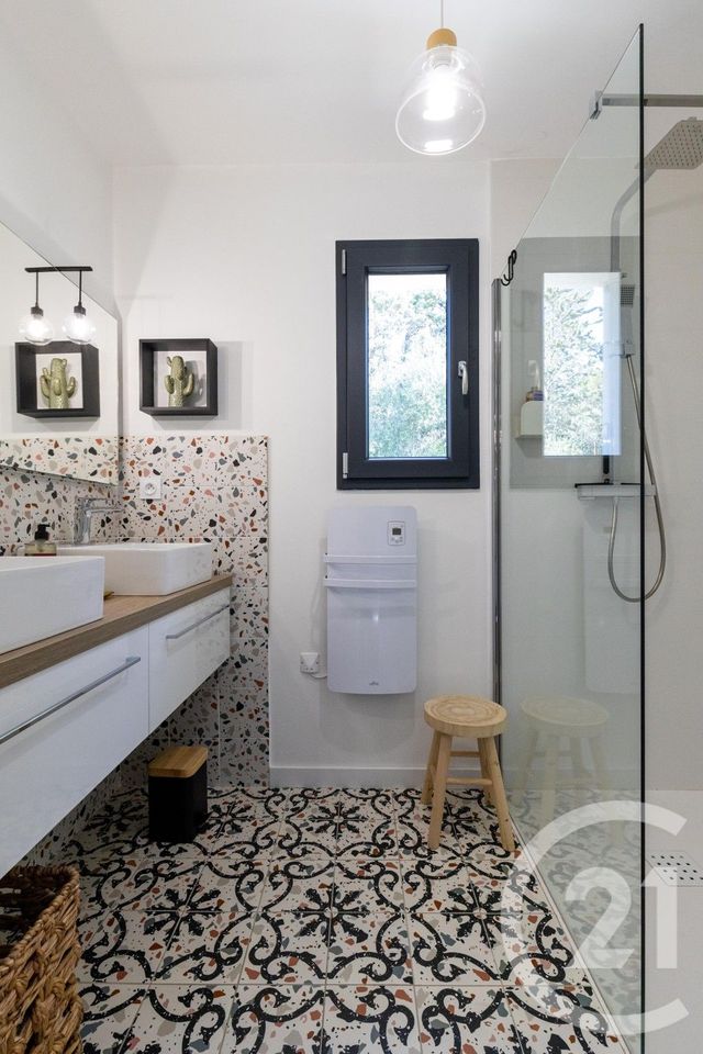 maison à vendre - 4 pièces - 130.0 m2 - PEZENAS - 34 - LANGUEDOC-ROUSSILLON - Century 21 Agi Immobilier