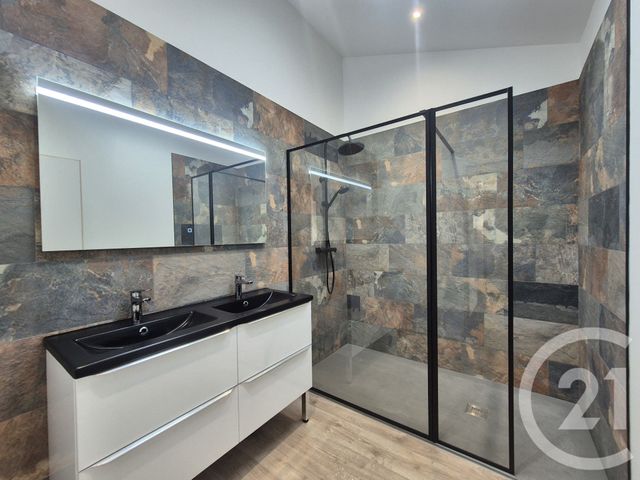 Appartement F4 à vendre - 4 pièces - 126.77 m2 - ROUJAN - 34 - LANGUEDOC-ROUSSILLON - Century 21 Agi Immobilier