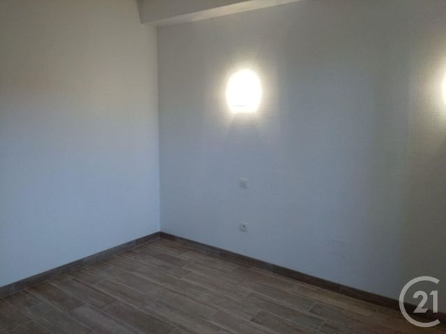Appartement F3 à louer - 3 pièces - 88.0 m2 - CAUX - 34 - LANGUEDOC-ROUSSILLON - Century 21 Agi Immobilier