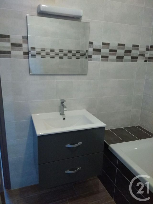 Appartement F3 à louer - 3 pièces - 88.0 m2 - CAUX - 34 - LANGUEDOC-ROUSSILLON - Century 21 Agi Immobilier