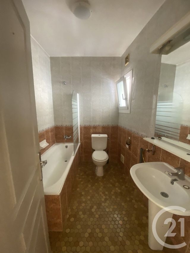 maison à louer - 5 pièces - 151.0 m2 - MONTAGNAC - 34 - LANGUEDOC-ROUSSILLON - Century 21 Agi Immobilier