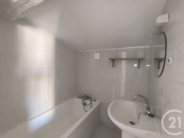 Appartement F2 à louer - 2 pièces - 35.0 m2 - PEZENAS - 34 - LANGUEDOC-ROUSSILLON - Century 21 Agi Immobilier