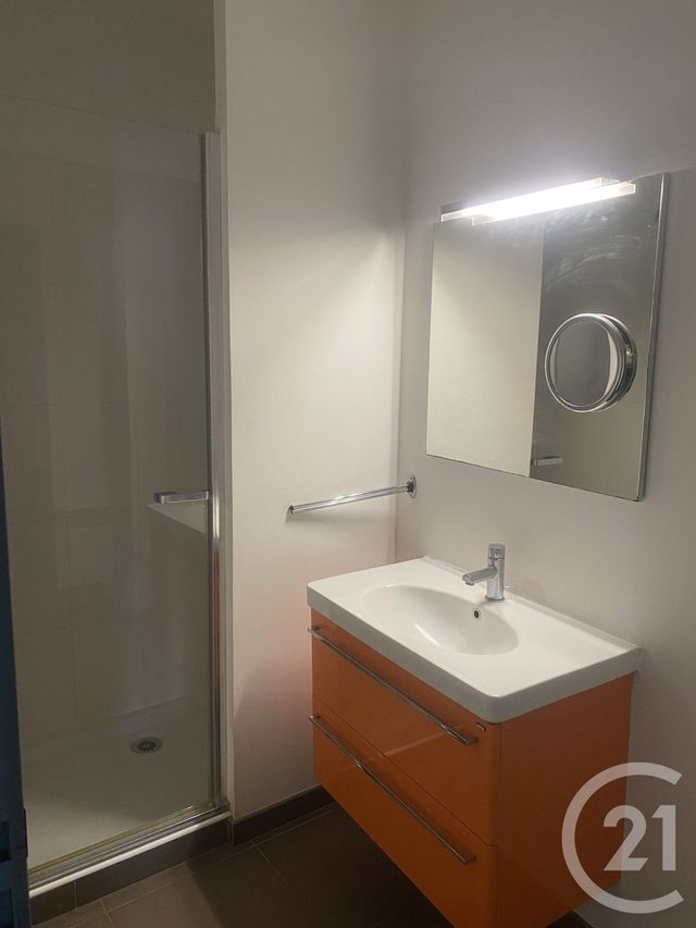 Appartement F3 à louer - 3 pièces - 67.0 m2 - MONTAGNAC - 34 - LANGUEDOC-ROUSSILLON - Century 21 Agi Immobilier