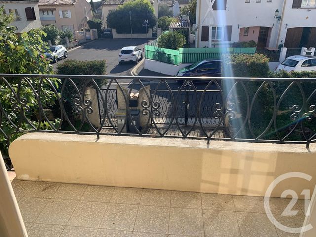 maison à louer - 5 pièces - 118.0 m2 - PEZENAS - 34 - LANGUEDOC-ROUSSILLON - Century 21 Agi Immobilier