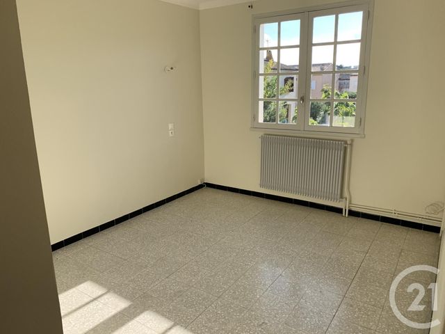 maison à louer - 5 pièces - 118.0 m2 - PEZENAS - 34 - LANGUEDOC-ROUSSILLON - Century 21 Agi Immobilier