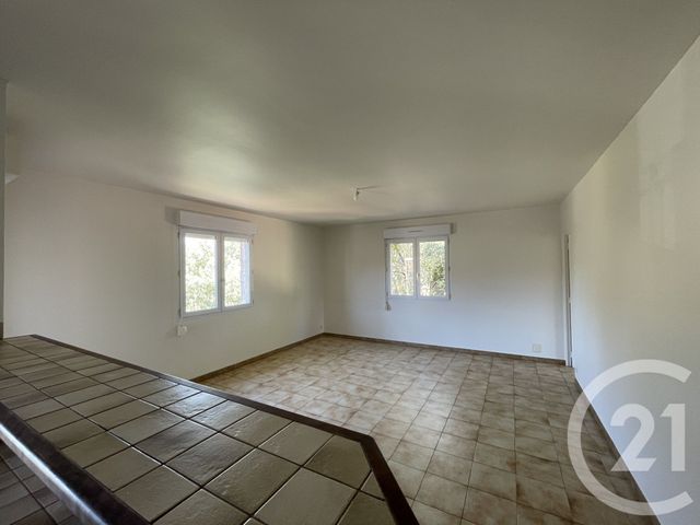 Appartement F3 à vendre - 3 pièces - 67.86 m2 - PEZENAS - 34 - LANGUEDOC-ROUSSILLON - Century 21 Agi Immobilier