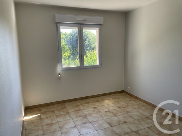 Appartement F3 à vendre - 3 pièces - 67.86 m2 - PEZENAS - 34 - LANGUEDOC-ROUSSILLON - Century 21 Agi Immobilier