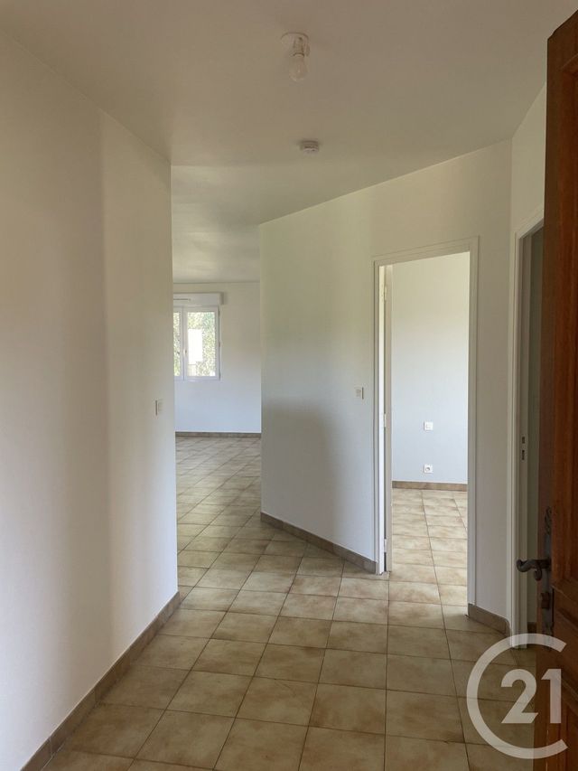 Appartement F3 à vendre - 3 pièces - 67.86 m2 - PEZENAS - 34 - LANGUEDOC-ROUSSILLON - Century 21 Agi Immobilier