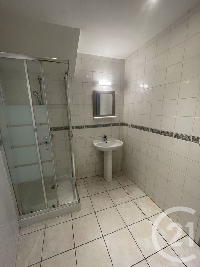 Appartement F2 à louer - 2 pièces - 53.0 m2 - FLORENSAC - 34 - LANGUEDOC-ROUSSILLON - Century 21 Agi Immobilier