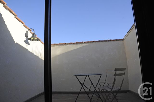 Appartement F2 à louer - 2 pièces - 38.0 m2 - LESPIGNAN - 34 - LANGUEDOC-ROUSSILLON - Century 21 Agi Immobilier