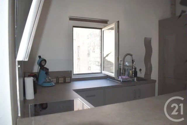Appartement T2 à louer - 2 pièces - 51.0 m2 - PEZENAS - 34 - LANGUEDOC-ROUSSILLON - Century 21 Agi Immobilier