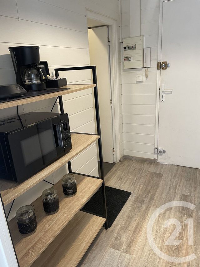 Appartement F1 à louer - 1 pièce - 23.4 m2 - PEZENAS - 34 - LANGUEDOC-ROUSSILLON - Century 21 Agi Immobilier