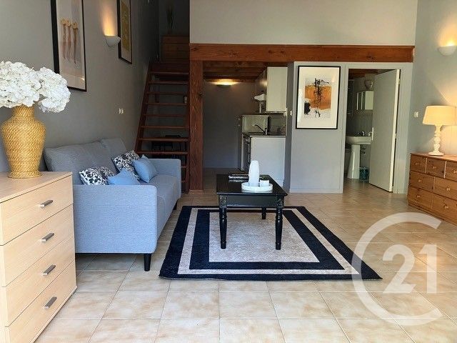maison à louer - 2 pièces - 41.0 m2 - ROUJAN - 34 - LANGUEDOC-ROUSSILLON - Century 21 Agi Immobilier