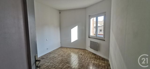 Appartement F3 à louer - 3 pièces - 60.0 m2 - PEZENAS - 34 - LANGUEDOC-ROUSSILLON - Century 21 Agi Immobilier