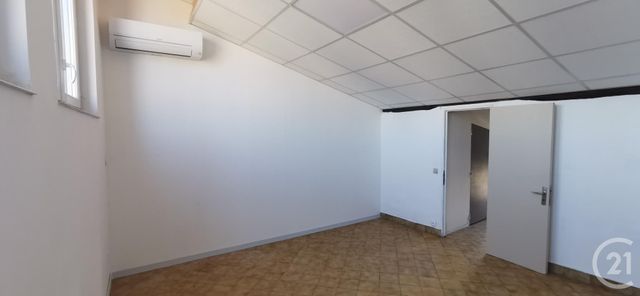 Appartement F3 à louer - 3 pièces - 60.0 m2 - PEZENAS - 34 - LANGUEDOC-ROUSSILLON - Century 21 Agi Immobilier
