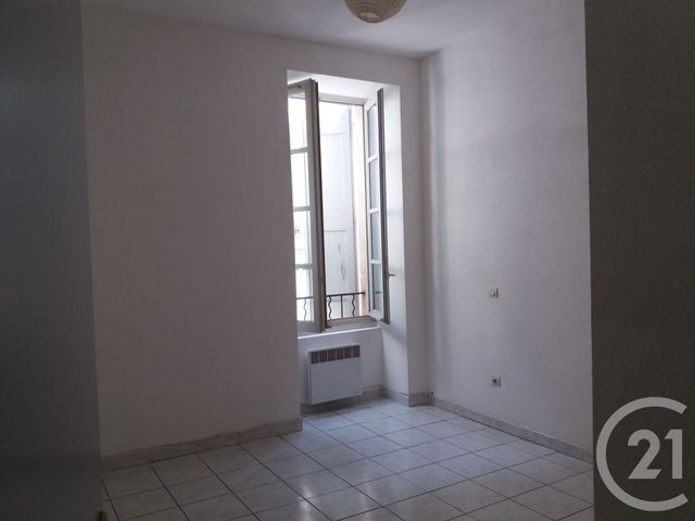 Appartement F4 à louer - 4 pièces - 82.0 m2 - PEZENAS - 34 - LANGUEDOC-ROUSSILLON - Century 21 Agi Immobilier