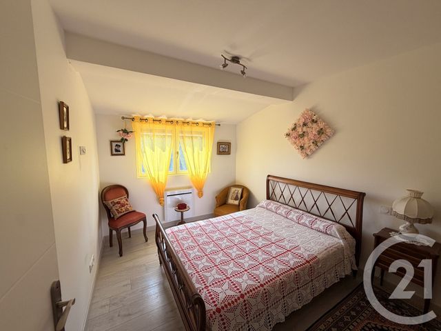 Appartement F3 à vendre - 3 pièces - 44.1 m2 - PEZENAS - 34 - LANGUEDOC-ROUSSILLON - Century 21 Agi Immobilier