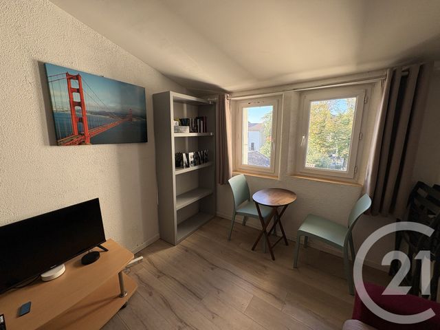 Appartement F2 à vendre - 2 pièces - 37.09 m2 - PEZENAS - 34 - LANGUEDOC-ROUSSILLON - Century 21 Agi Immobilier