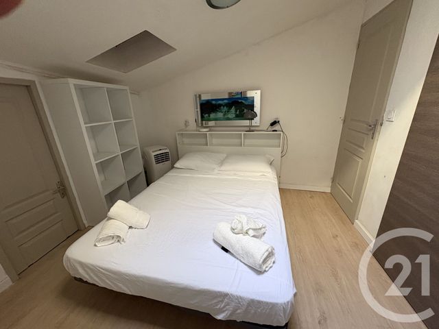 Appartement F2 à vendre - 2 pièces - 37.09 m2 - PEZENAS - 34 - LANGUEDOC-ROUSSILLON - Century 21 Agi Immobilier