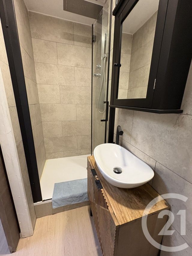 Appartement F2 à vendre - 2 pièces - 37.09 m2 - PEZENAS - 34 - LANGUEDOC-ROUSSILLON - Century 21 Agi Immobilier