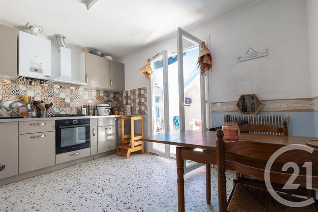 Appartement F4 à vendre - 4 pièces - 105.09 m2 - PEZENAS - 34 - LANGUEDOC-ROUSSILLON - Century 21 Agi Immobilier