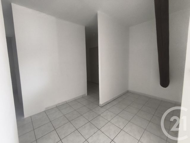 Appartement F3 à louer - 3 pièces - 69.0 m2 - PEZENAS - 34 - LANGUEDOC-ROUSSILLON - Century 21 Agi Immobilier